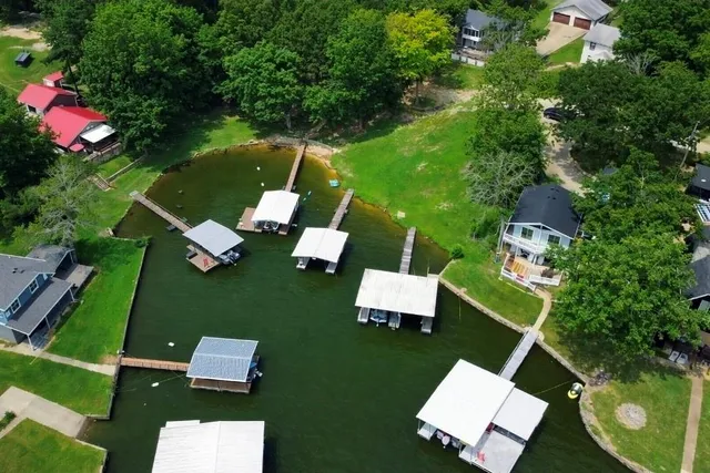 $369,900 | 1508 Red Fox Road, Climax Springs, MO 65324