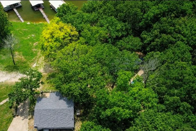 $369,900 | 1508 Red Fox Road, Climax Springs, MO 65324