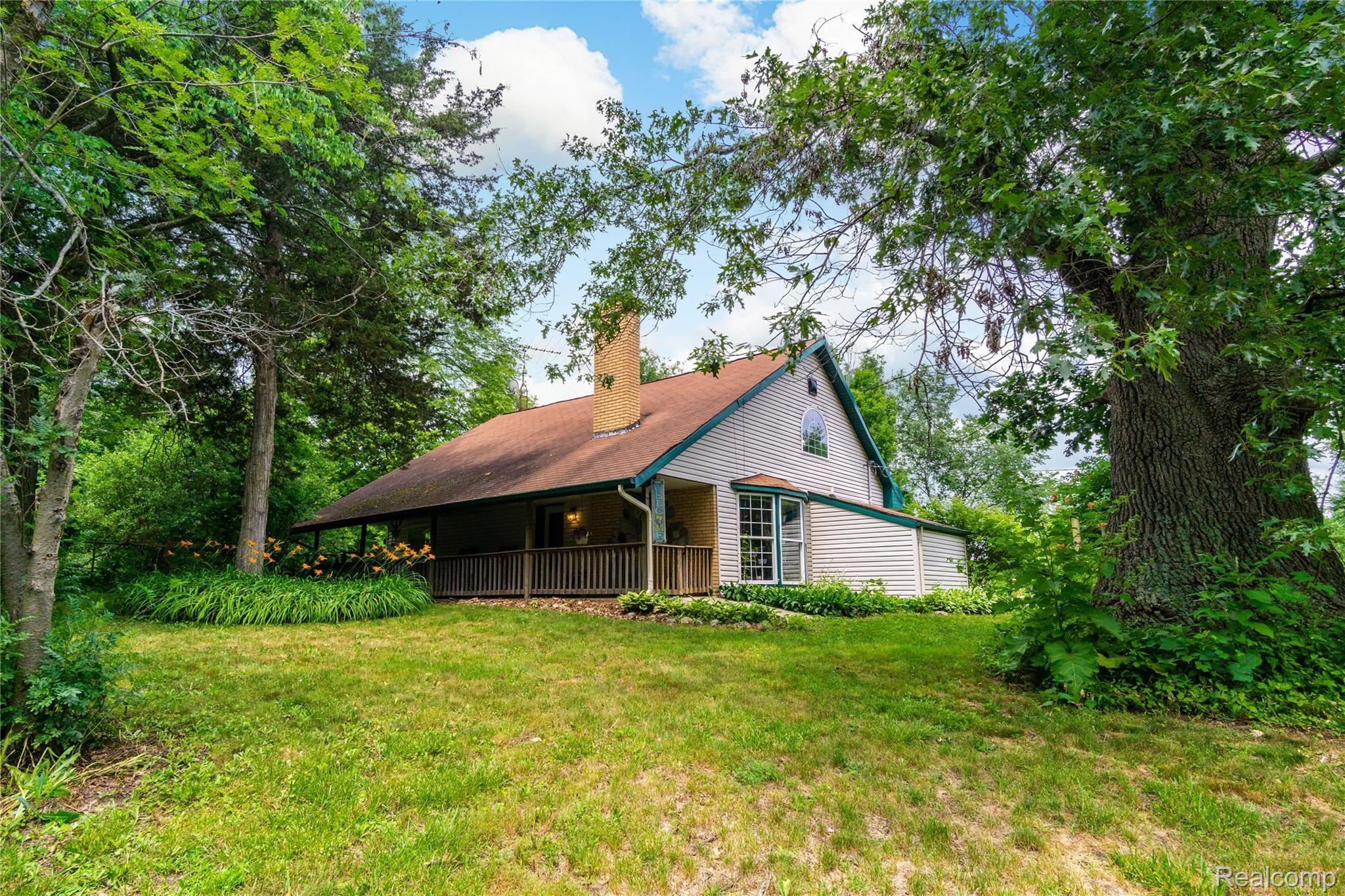 3400 West Newark Road Lapeer, MI 48446 - Photo 4 of 72 Exteriors (2 of 17).jpg