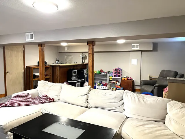 $219,900 | 3702 West Amber Lake Drive, Fairmont, MN 56031