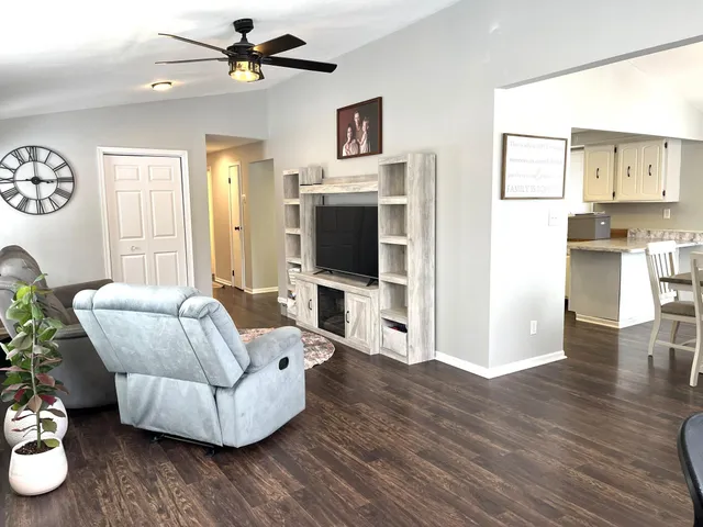 $219,900 | 3702 West Amber Lake Drive, Fairmont, MN 56031