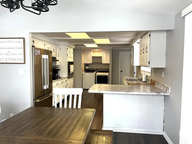 $219,900 | 3702 West Amber Lake Drive, Fairmont, MN 56031