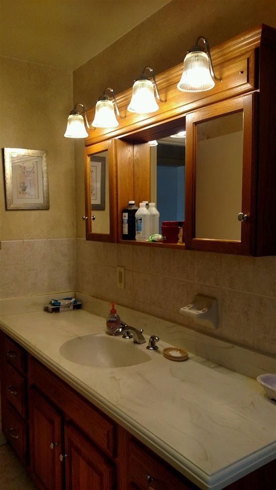 31237 Kelly Road Fraser, MI 48026 - Photo 19 of 21 31313373-18.JPG