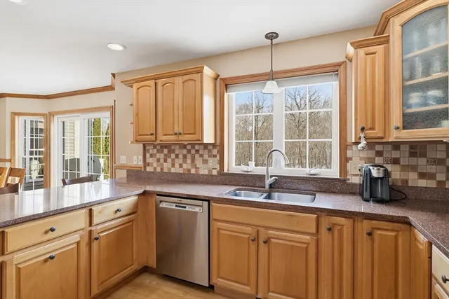 $649,900 | 42 Schneider Road, Somers, CT 06071