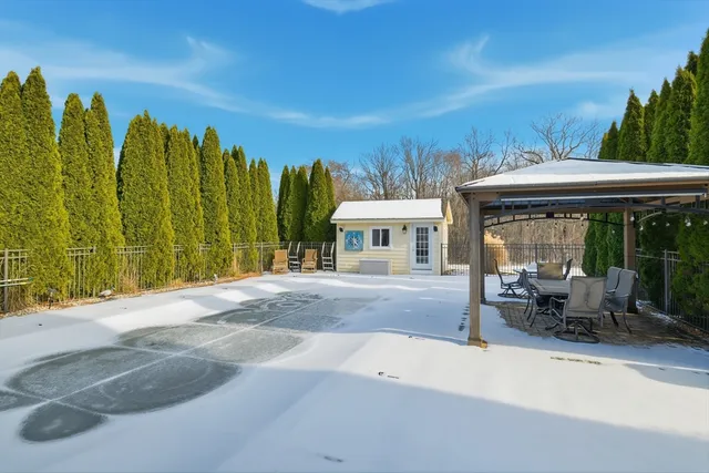 $649,900 | 42 Schneider Road, Somers, CT 06071