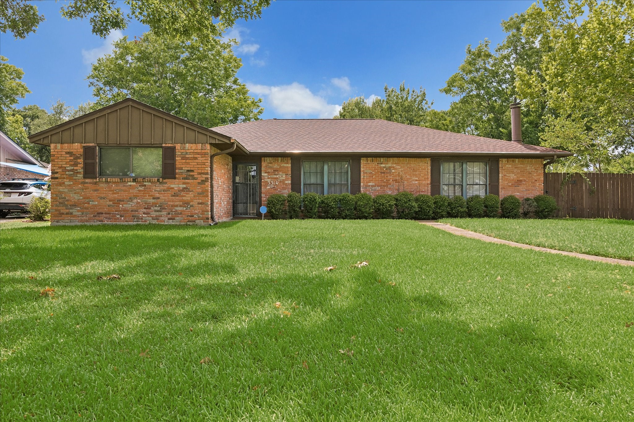3314 Tanglewilde Street Houston, TX 77063 - Photo 2 of 23 New Roof!