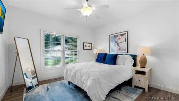 $549,000 | 38 Bello Point Lane, Sunrise Beach, MO 65079