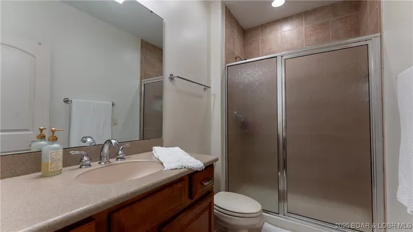 $549,000 | 38 Bello Point Lane, Sunrise Beach, MO 65079