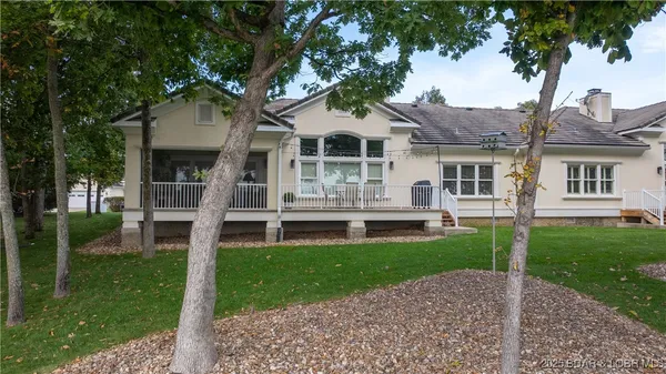 $549,000 | 38 Bello Point Lane, Sunrise Beach, MO 65079