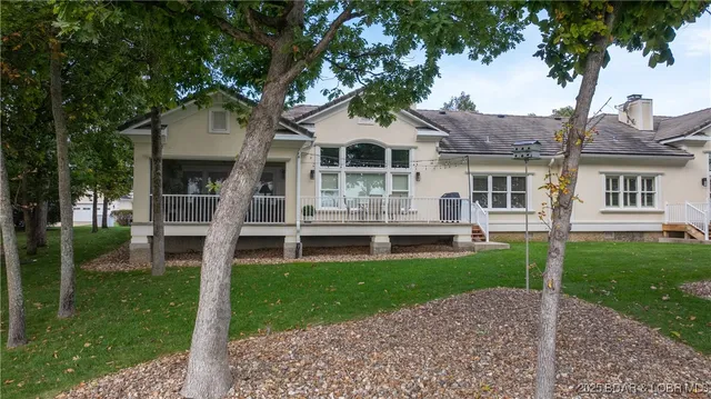 $569,000 | 38 Bello Point Lane, Sunrise Beach, MO 65079