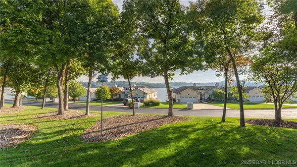 $549,000 | 38 Bello Point Lane, Sunrise Beach, MO 65079