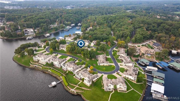 $549,000 | 38 Bello Point Lane, Sunrise Beach, MO 65079