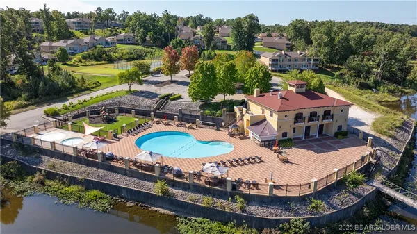 $549,000 | 38 Bello Point Lane, Sunrise Beach, MO 65079