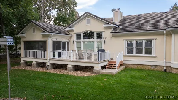 $549,000 | 38 Bello Point Lane, Sunrise Beach, MO 65079