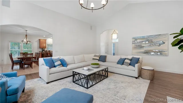 $569,000 | 38 Bello Point Lane, Sunrise Beach, MO 65079