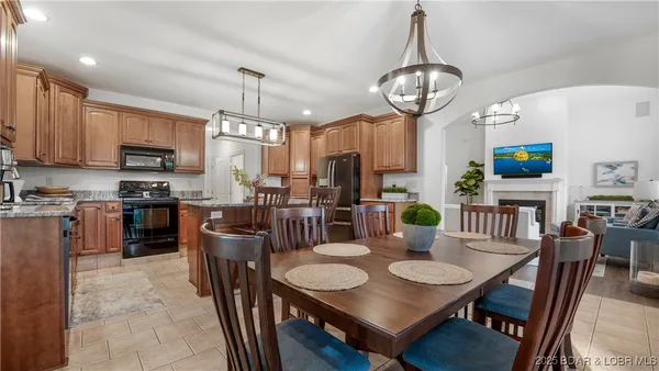 $549,000 | 38 Bello Point Lane, Sunrise Beach, MO 65079