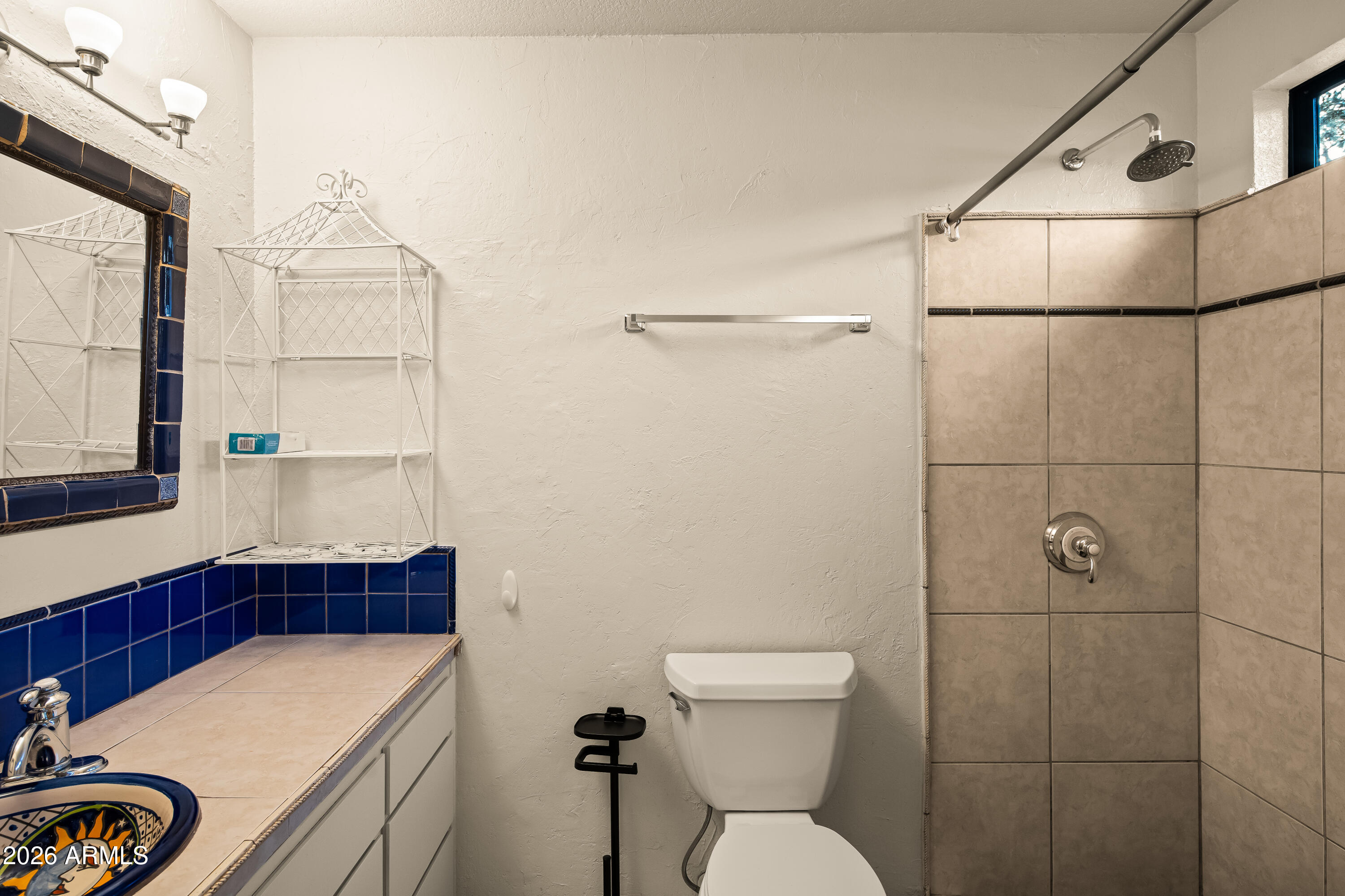 66 Doodlebug Road Sedona, AZ 86336 - Photo 31 of 56 Ensuite 3/4 Bathroom