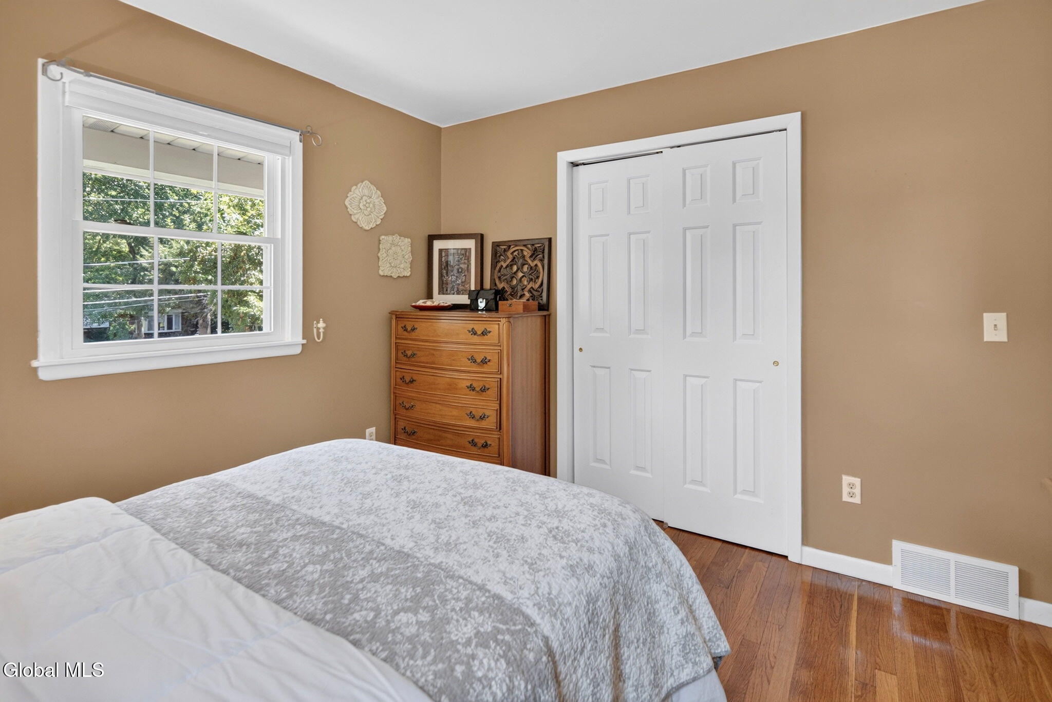 4 Farmingdale Road Colonie, NY 12110 - Photo 20 of 40 20-web-or-mls-019-011_DSC06251