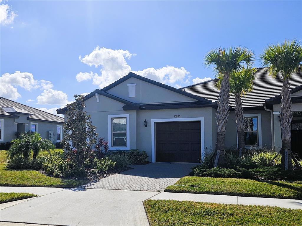 10980 Gable Dig Loop San Antonio, FL 33576 - Photo 1 of 37