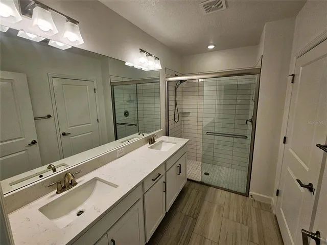 $2,175 | 10980 Gable Dig Loop, San Antonio, FL 33576