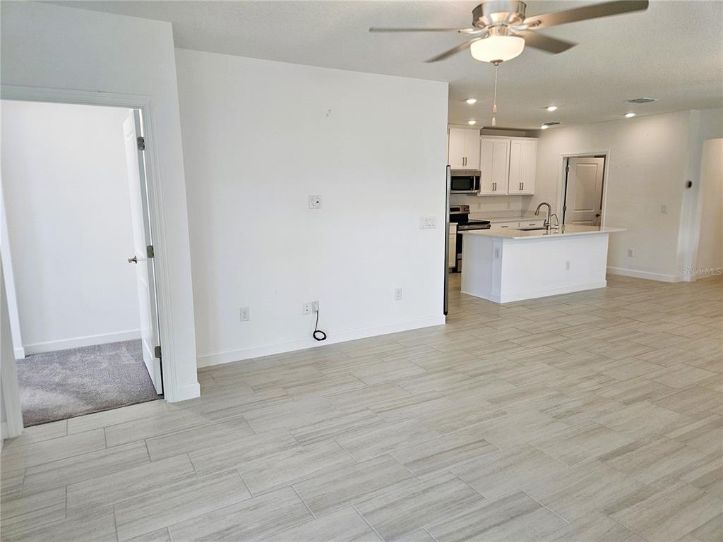 10980 Gable Dig Loop San Antonio, FL 33576 - Photo 7 of 37