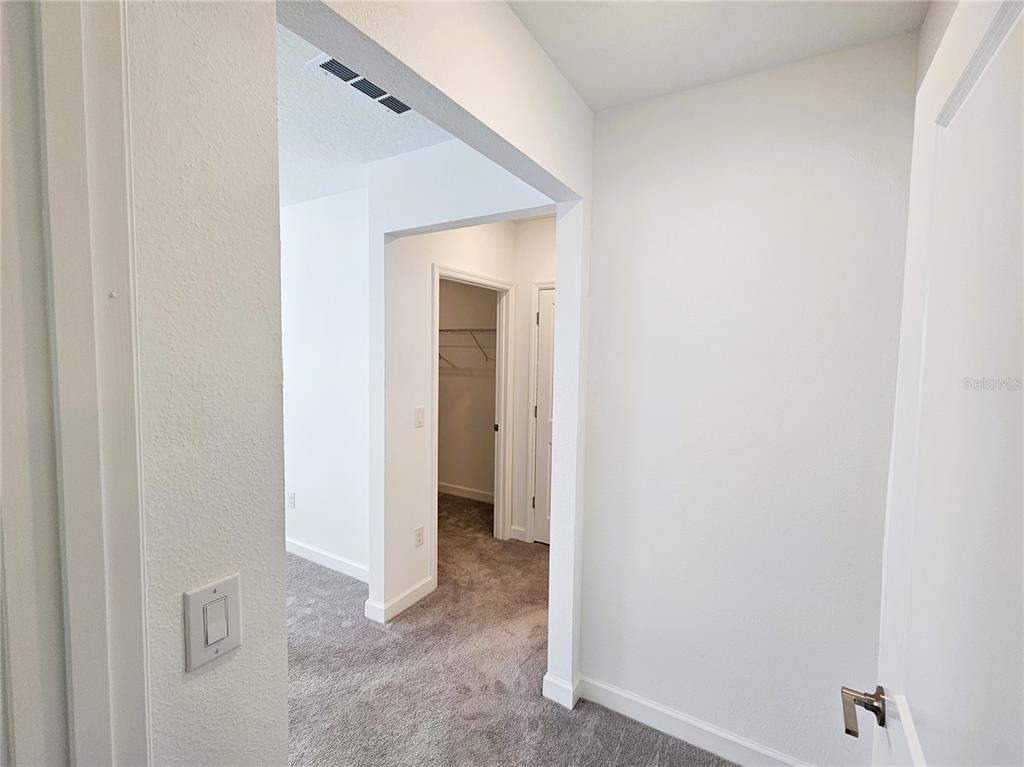 10980 Gable Dig Loop San Antonio, FL 33576 - Photo 8 of 37