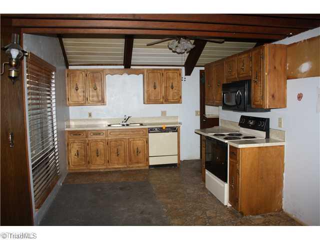 Kitchen. 