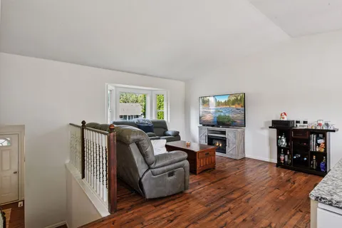 $395,000 | 2316 Van Sloun Road, Chaska, MN 55318