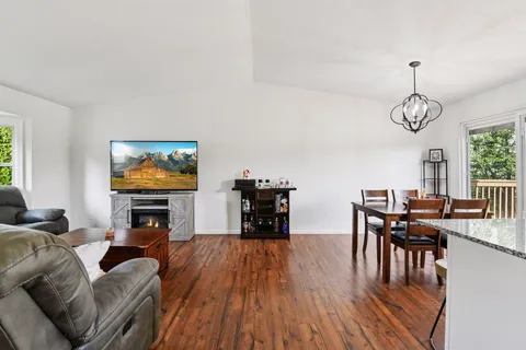 $395,000 | 2316 Van Sloun Road, Chaska, MN 55318