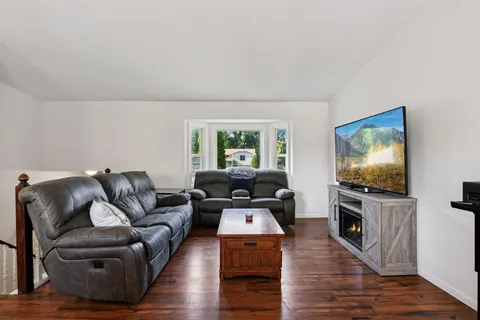 $395,000 | 2316 Van Sloun Road, Chaska, MN 55318