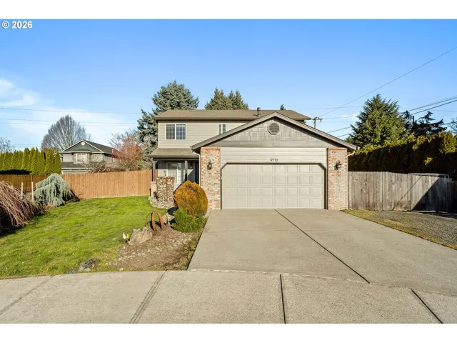 a view of a house with a outdoor space