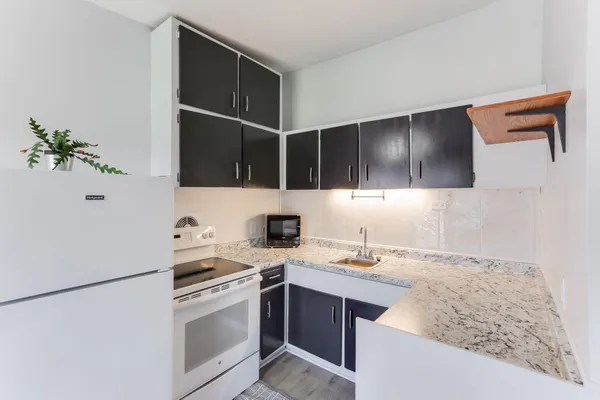 $122,500 | 110212 Village Road, Chaska, MN 55318