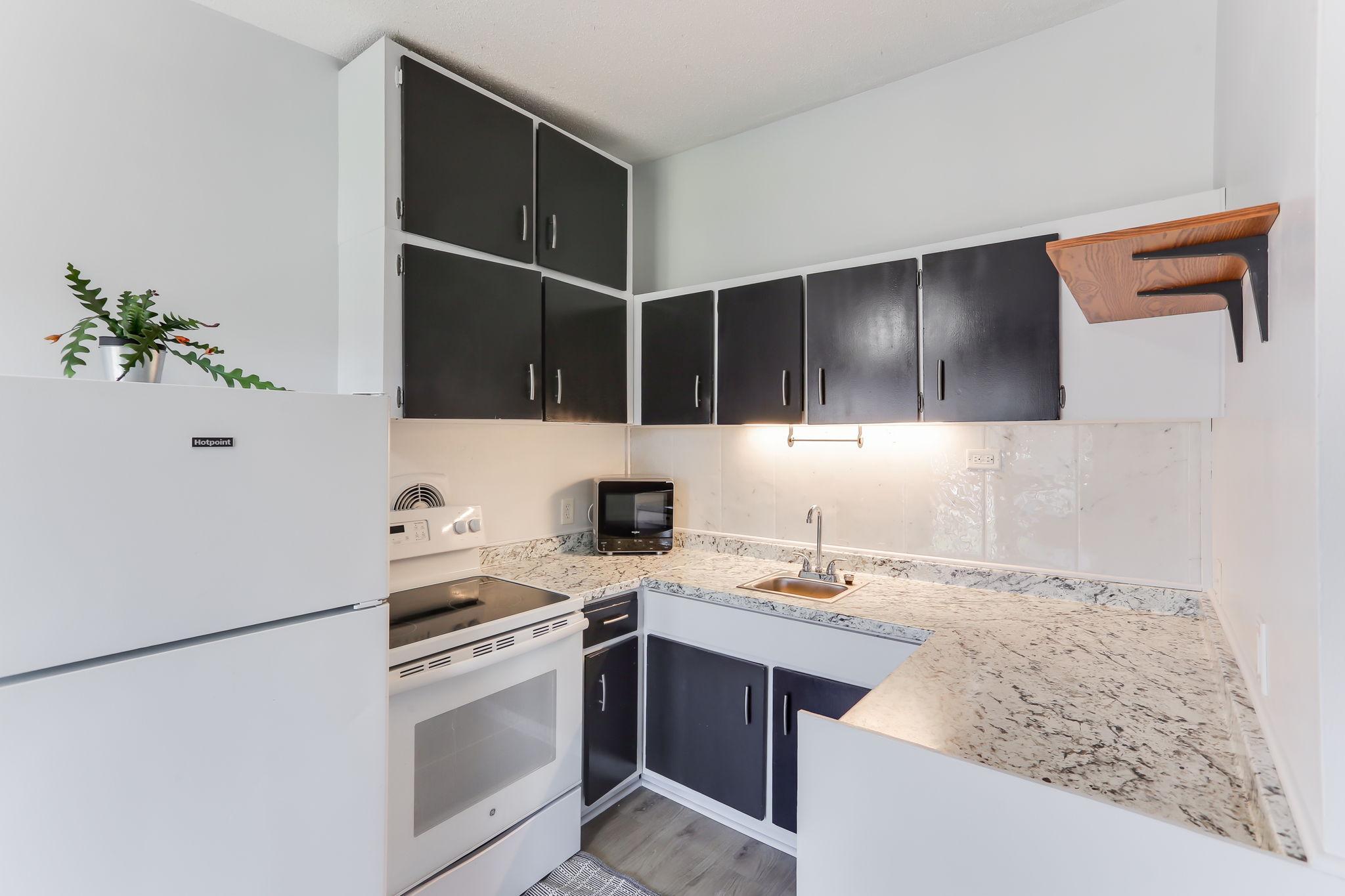 110212 Village Road Chaska, MN 55318 - Photo 10 of 15