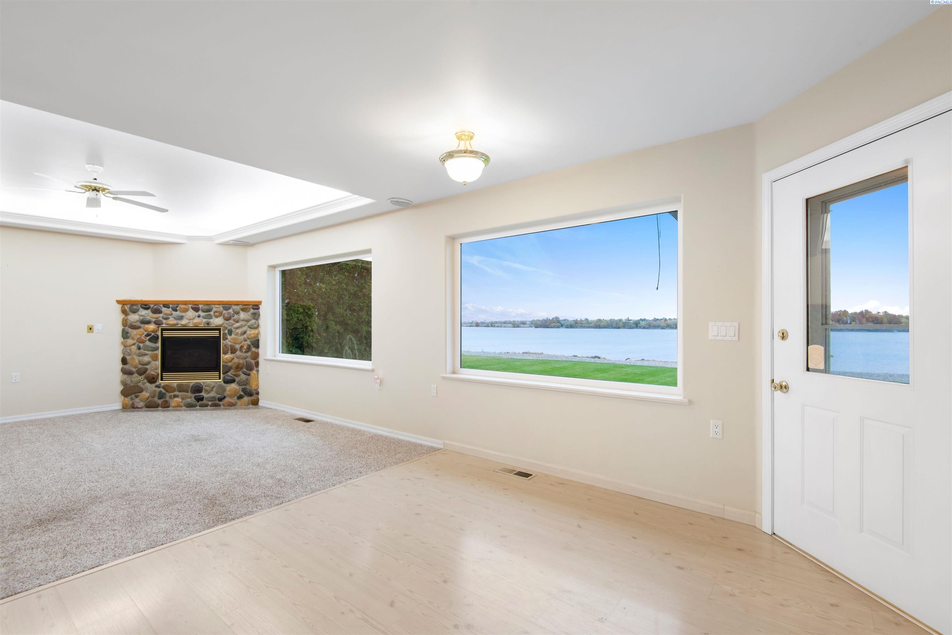 225804 East Donelson Road Kennewick, WA 99337 - Photo 4 of 30 Gallery Image 4