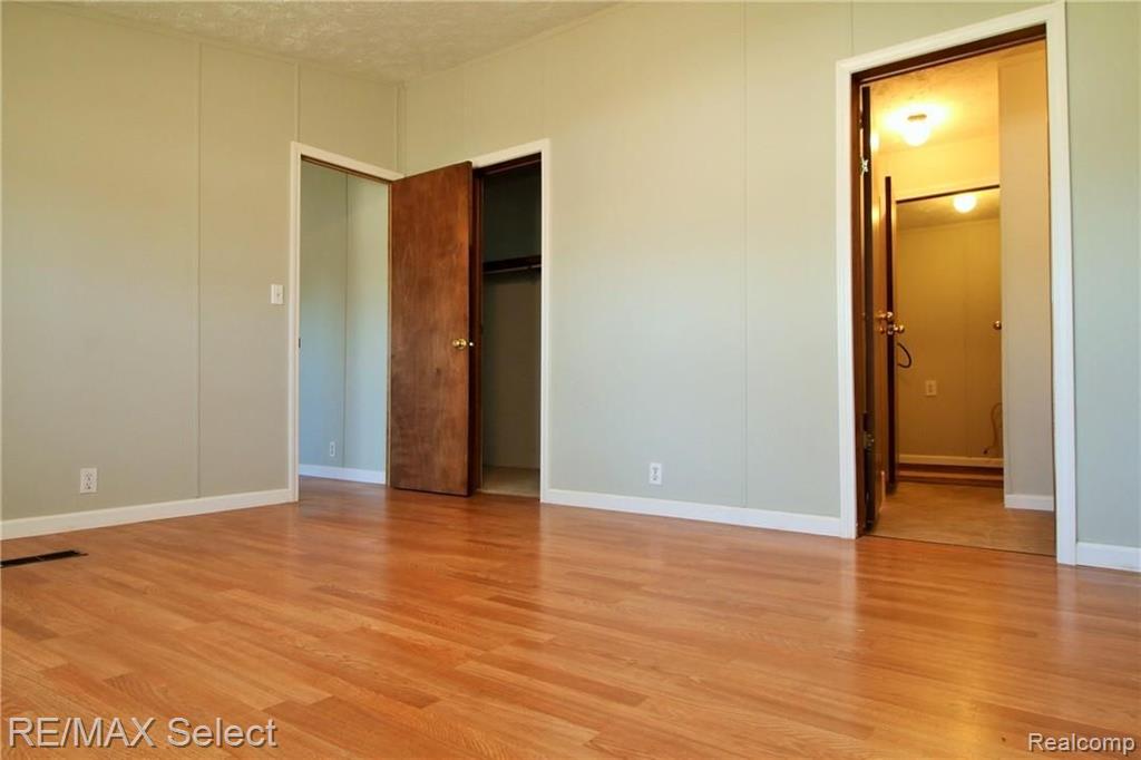 2227 Lodge Road Flint, MI 48532 - Photo 14 of 24