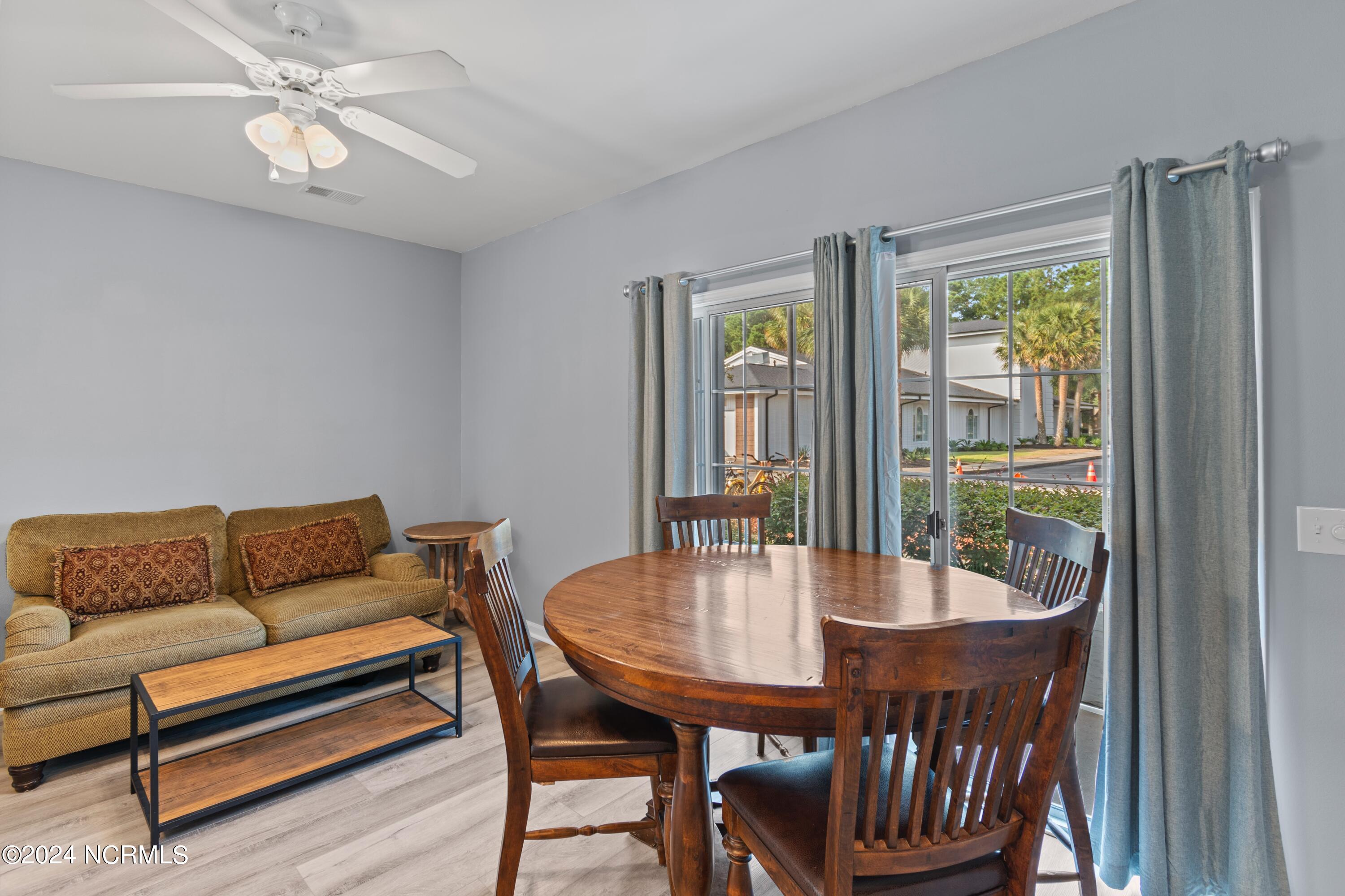 165 Royal Poste Road, Unit 2907 Sunset Beach, NC 28468 - Photo 14 of 42 Dining Area