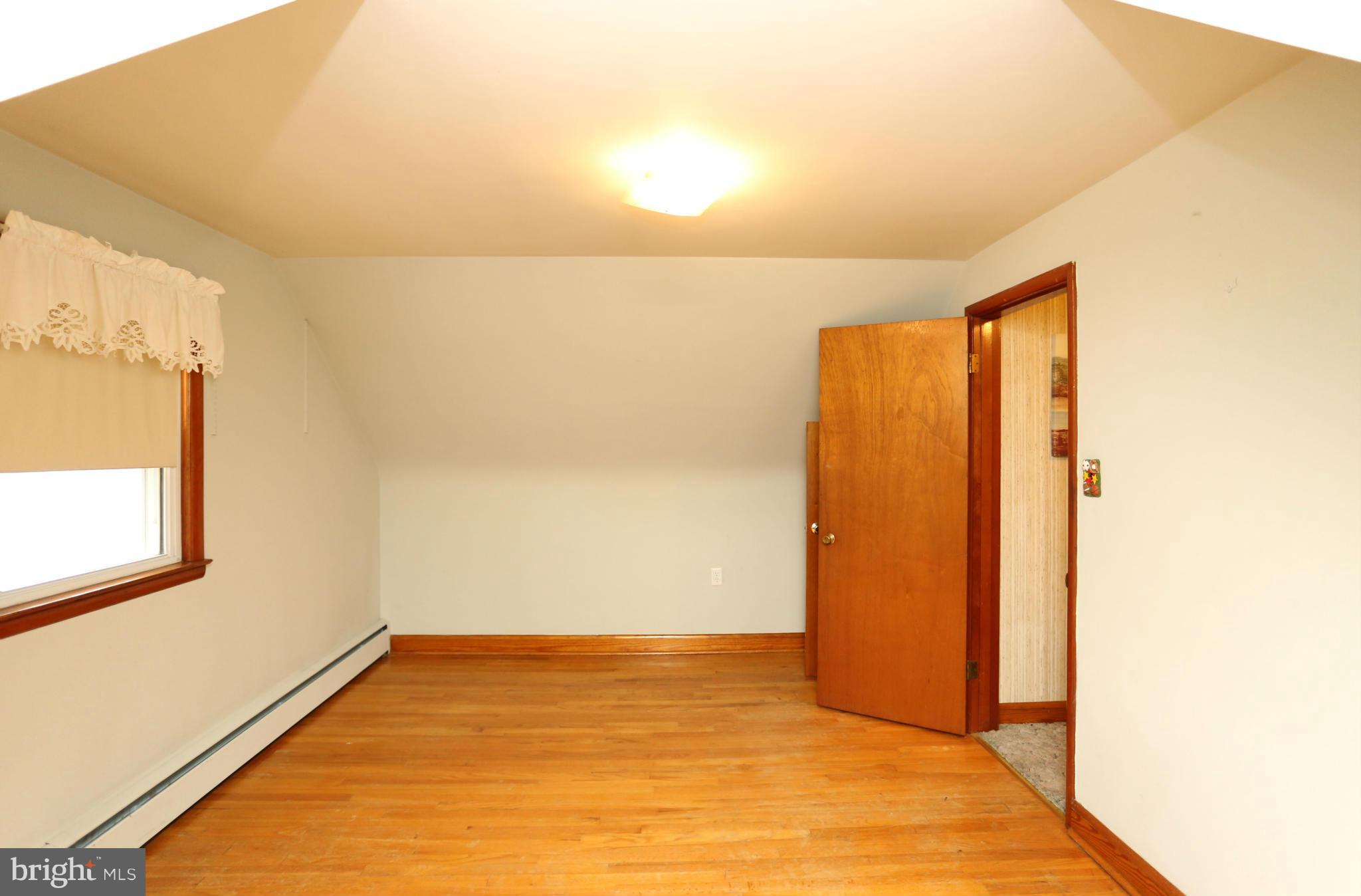 8472 Church Road Pasadena, MD 21122 - Photo 23 of 29 Bedroom