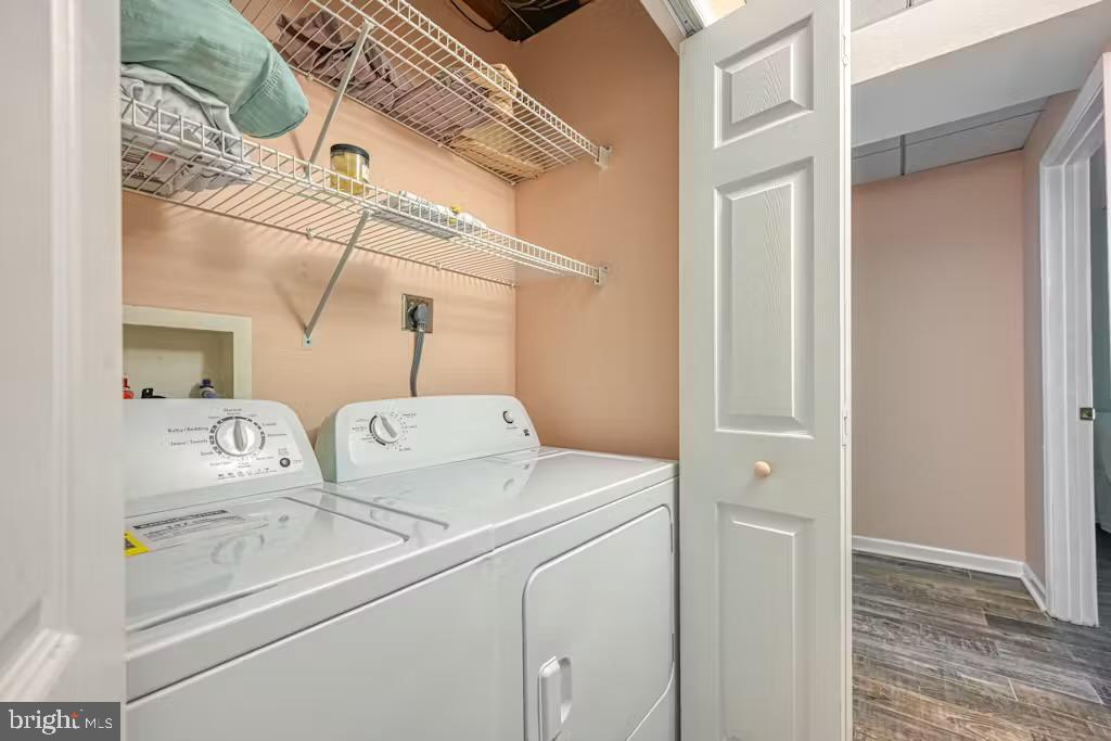 68 Emma Jane Lane Bumpass, VA 23024 - Photo 27 of 48 a utility room with dryer and washer