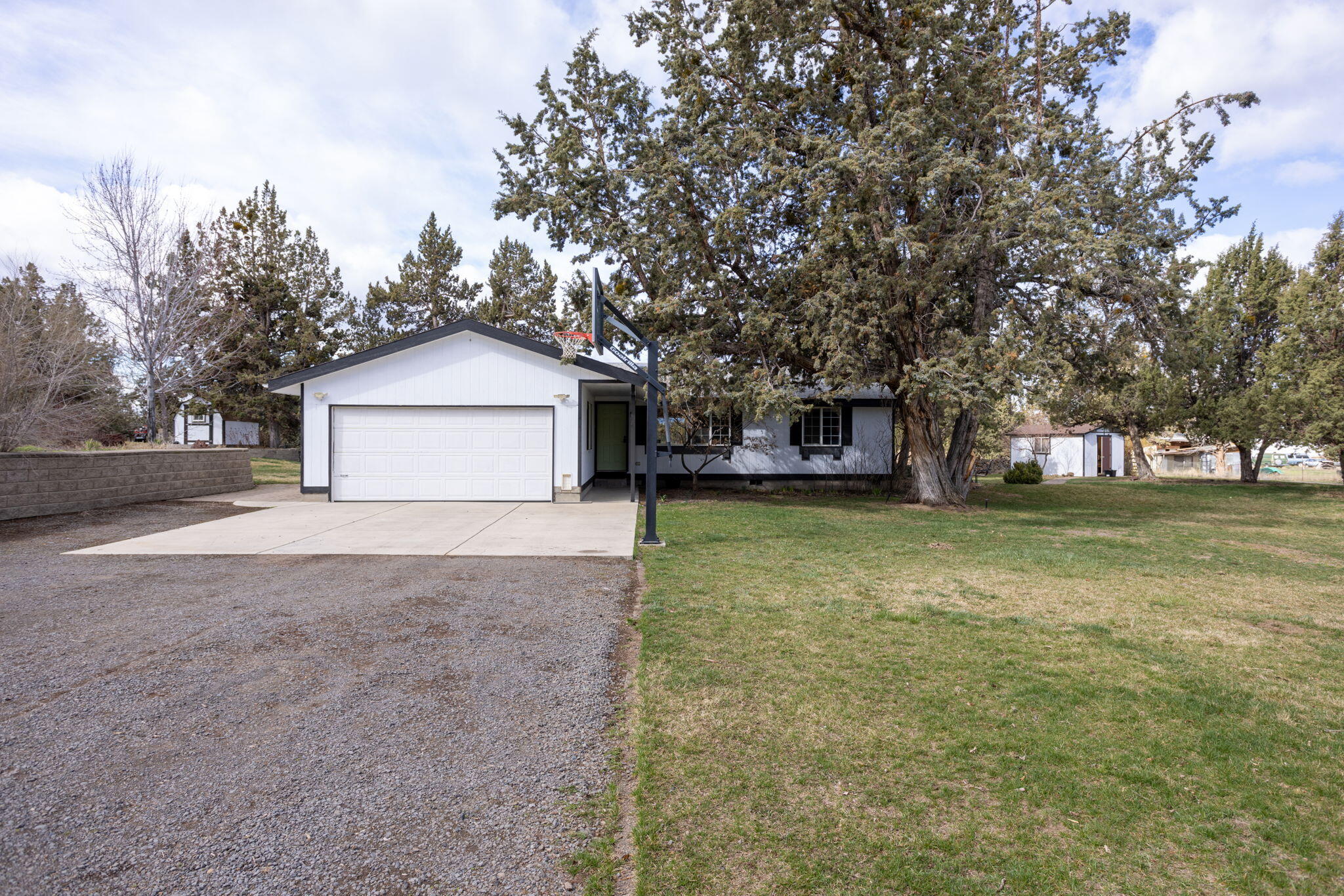 63930 Deschutes Market Road Bend, OR 97701 - Photo 9 of 48 42-web-or-mls-63930 Deschutes Market Roa