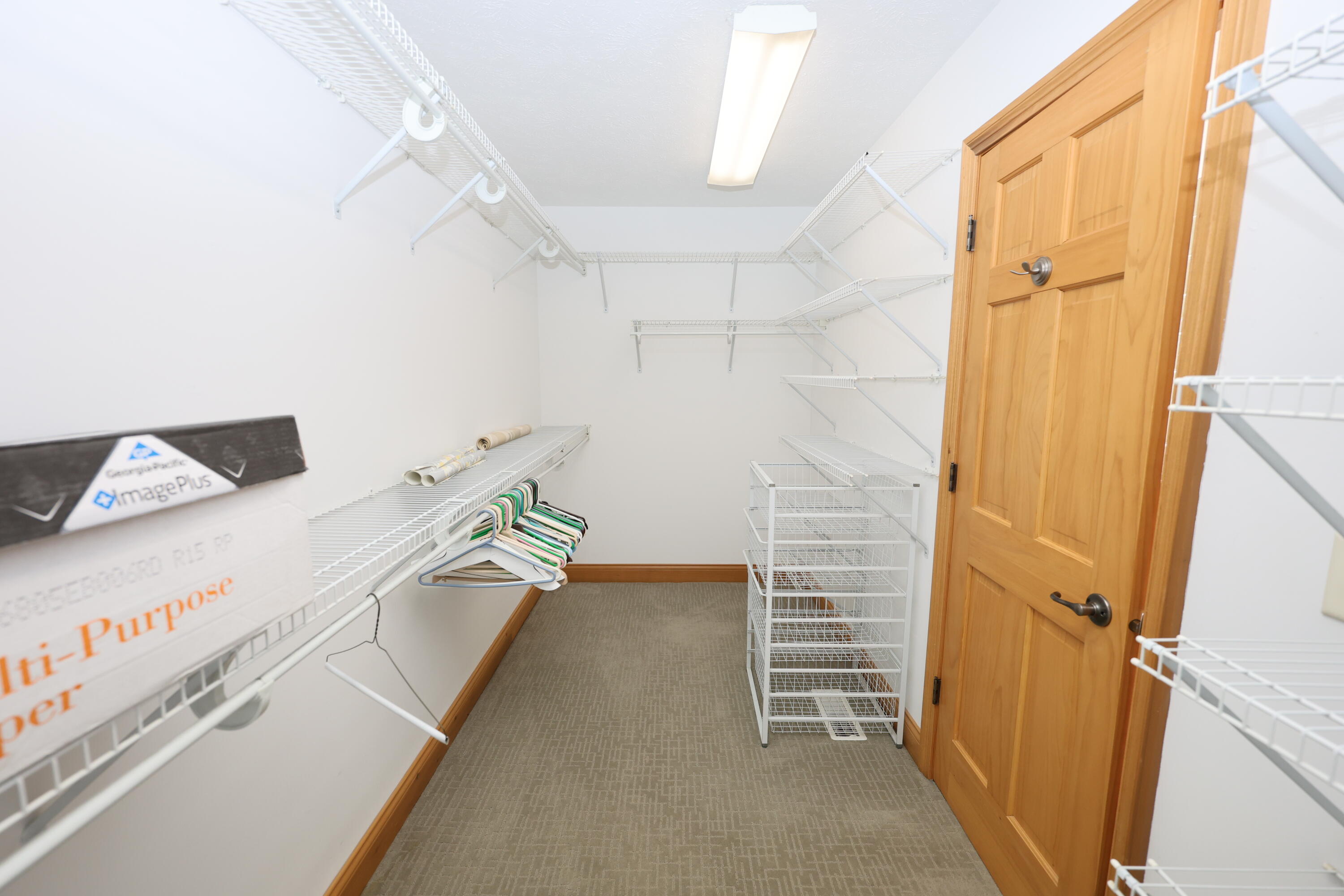 55946 California Road Dowagiac, MI 49047 - Photo 26 of 68 Primary Closet