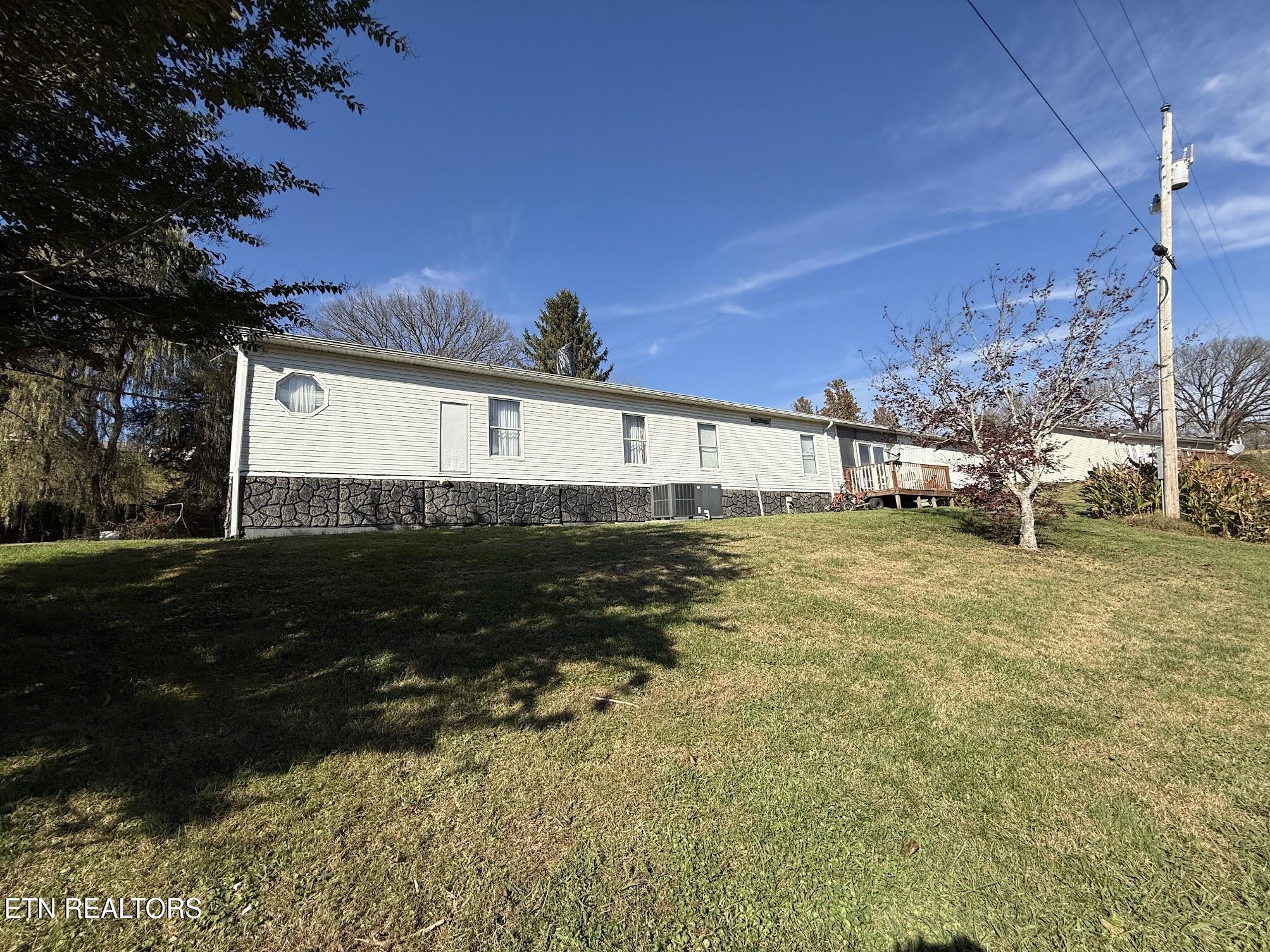 1231 Pump Springs Road, Unit 1231 Harrogate, TN 37752 - Photo 2 of 11 IMG_2739