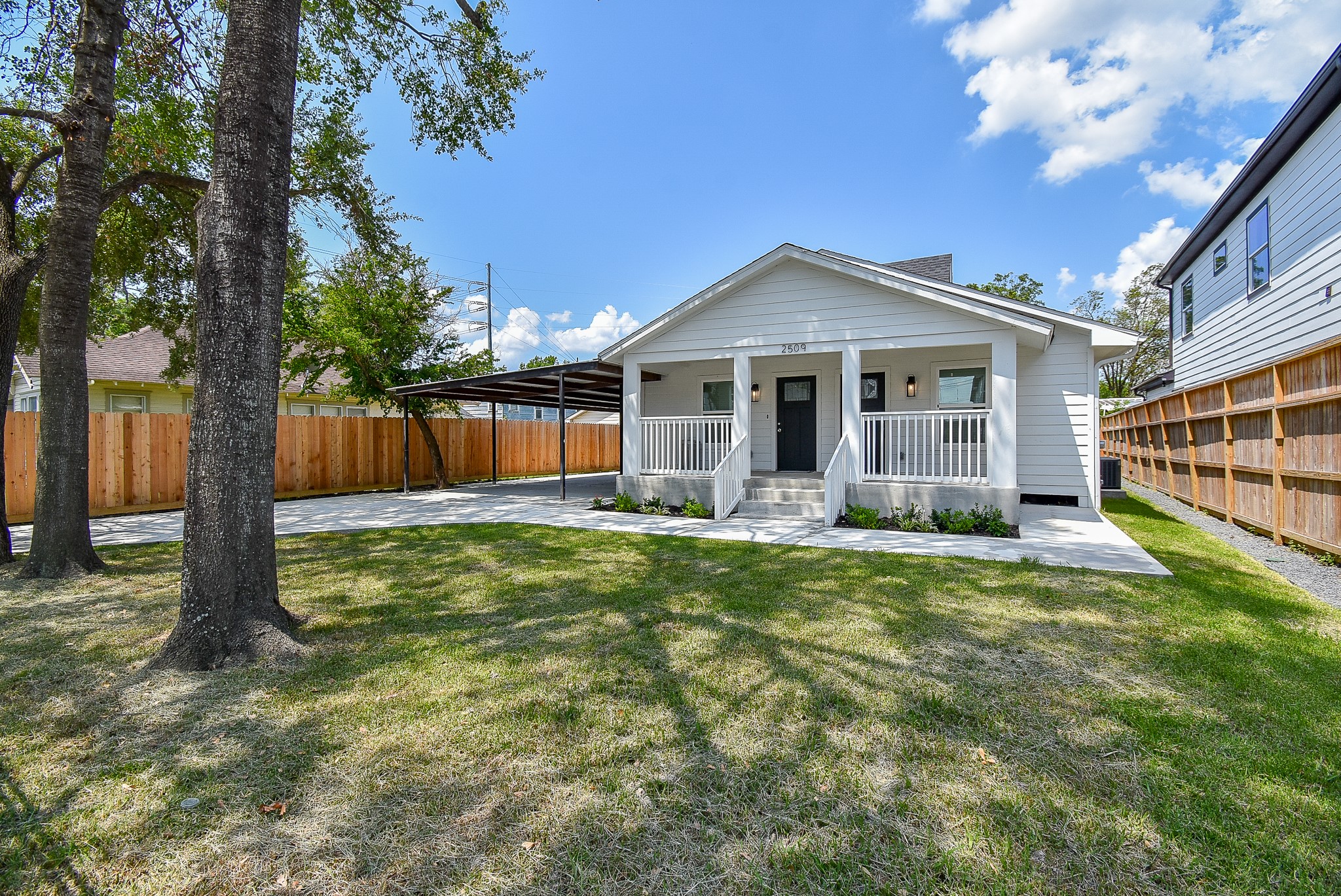 2509 Terry Street, Unit A Houston, TX 77009 - Photo 3 of 22 a view of a house with a backyard