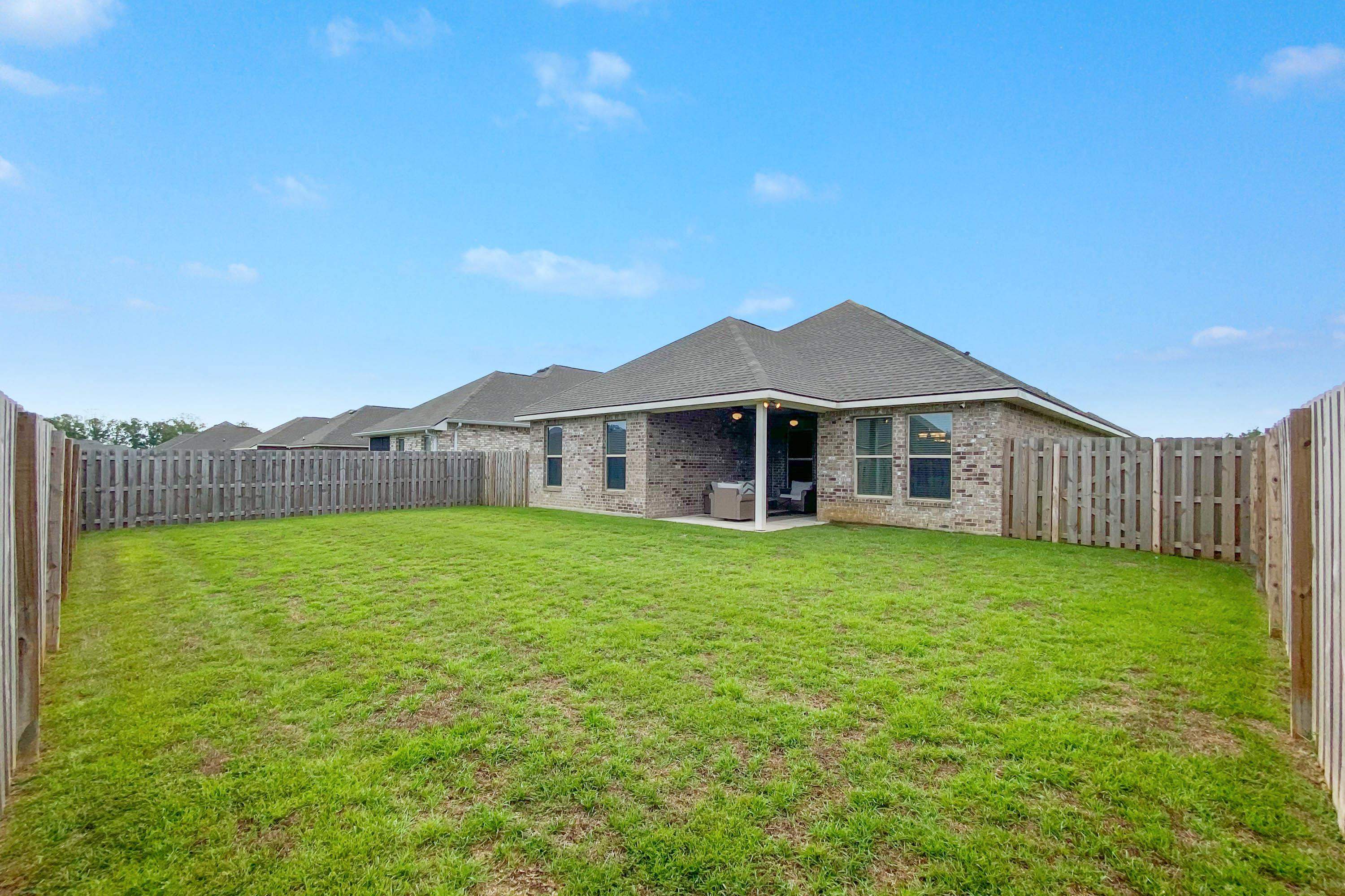 1057 Chloe Street Foley, AL 36535 - Photo 3 of 26