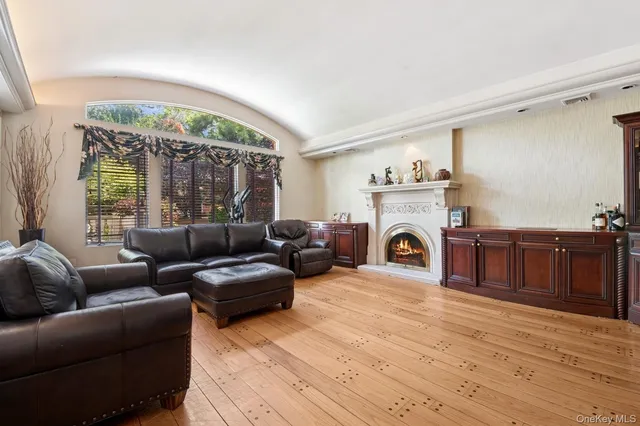 $2,999,000 | 328 Ivy Hill Road, Woodmere, NY 11598