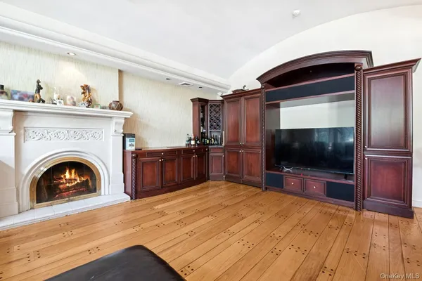 $2,999,000 | 328 Ivy Hill Road, Woodmere, NY 11598