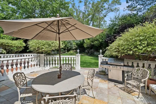 $2,999,000 | 328 Ivy Hill Road, Woodmere, NY 11598