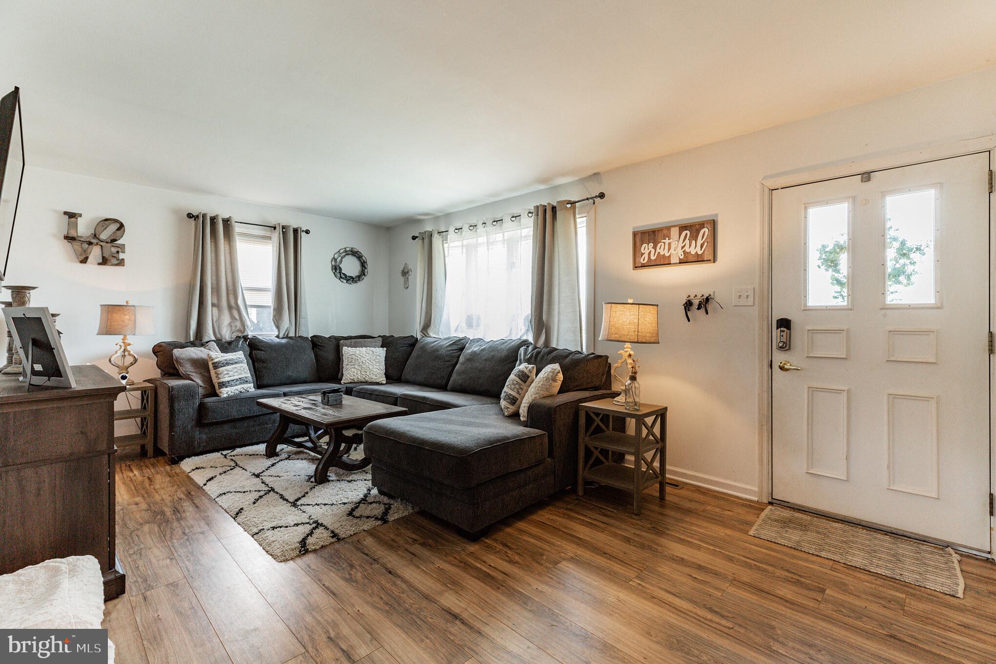 450 Wayne Road Bellmawr, NJ 08031 - Photo 5 of 33