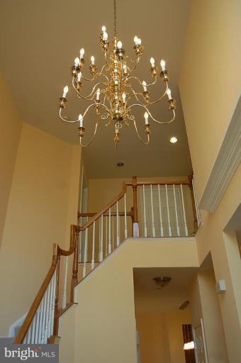 1219 Woodbrook Court Reston, VA 20194 - Photo 11 of 26 Foyer 2