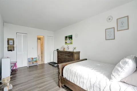 $199,900 | 13499 Biscayne Boulevard, Unit 610, North Miami, FL 33181