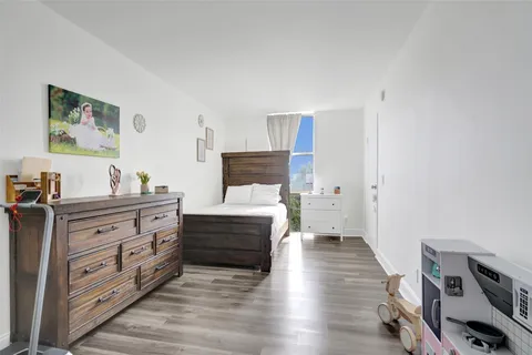 $199,900 | 13499 Biscayne Boulevard, Unit 610, North Miami, FL 33181